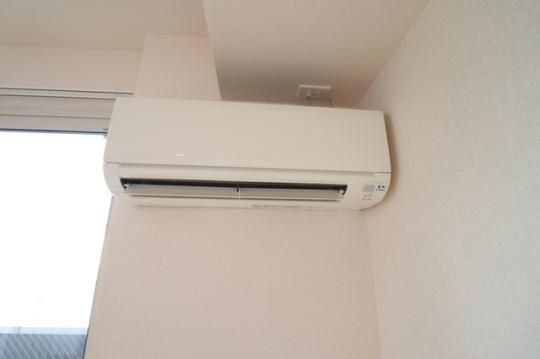 �y���̑��z�@301�@�G�A�R��