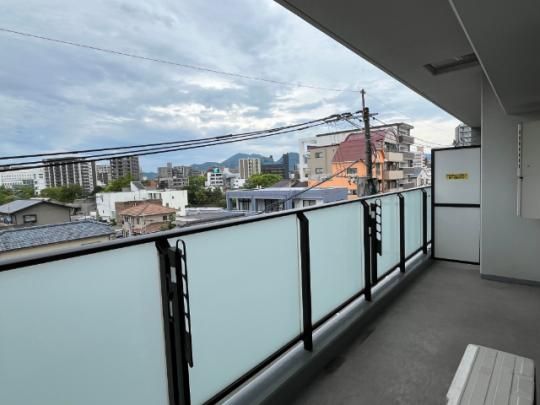 �y���̑��z�@�o���R�j�[