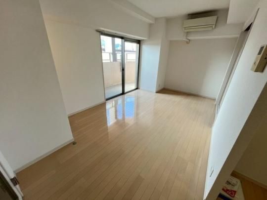 �y���̑��z�@���r���O