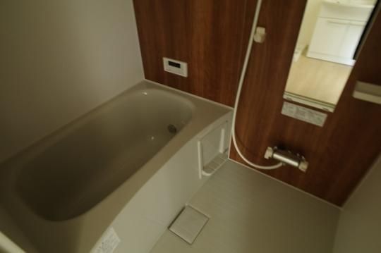 �y���̑��z�@�o�X�^�V�����[