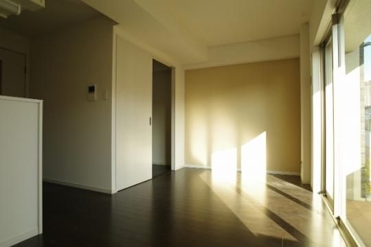 �y���̑��z�@���r���O