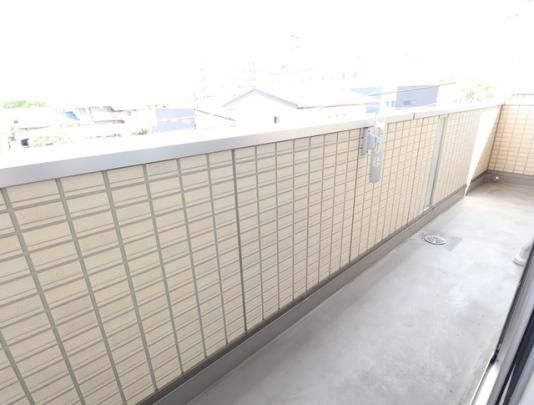 �y���̑��z�@201�@�o���R�j�[