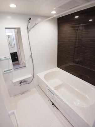 �y���̑��z�@�o�X�^�V�����[