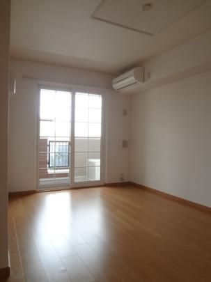 �y���̑��z�@���r���O