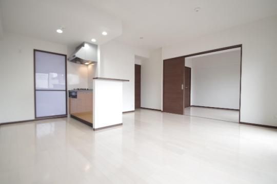 �y���̑��z�@���r���O