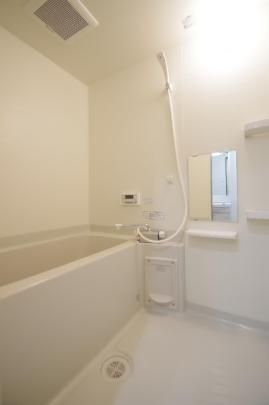 �y���̑��z�@�o�X�^�V�����[