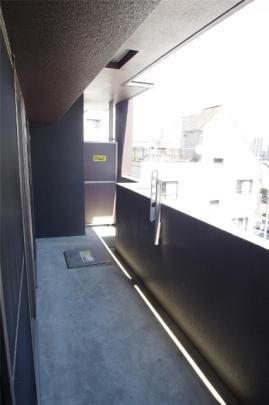 �y���̑��z�@�o���R�j�[