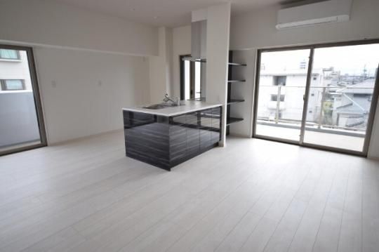 �y���̑��z�@���r���O