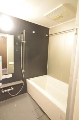 �y���̑��z�@�o�X�^�V�����[