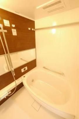 �y���̑��z�@�o�X�^�V�����[