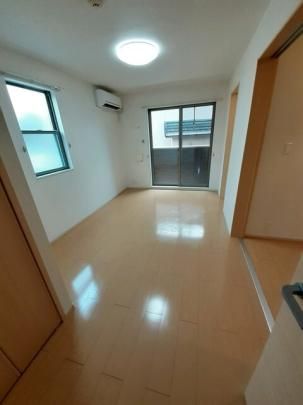 �y���̑��z�@���r���O