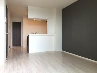 �y���̑��z�@���r���O�i�C���[�W�j