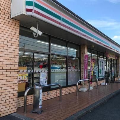 yӁz@ZuCuF{]z1ړXF813m