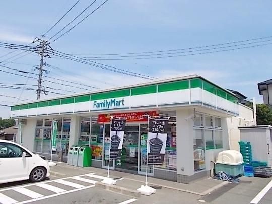 【周辺】　ファミリーマート八景水谷店：740m