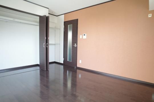 �y���̑��z�@���r���O