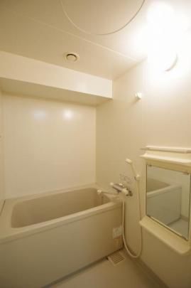 �y���̑��z�@�o�X�^�V�����[