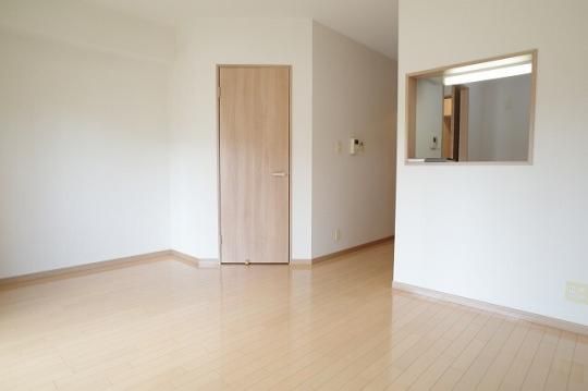 �y���̑��z�@���r���O