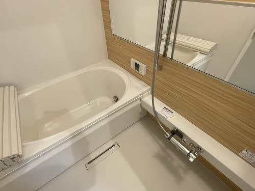 �y���̑��z�@�o�X�^�V�����[