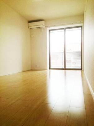 �y���̑��z�@���r���O