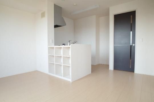 �y���̑��z�@���r���O