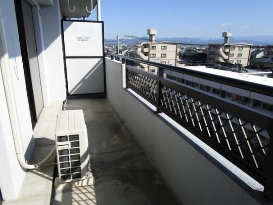 �y���̑��z�@�o���R�j�[