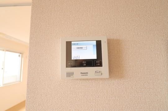 �y���̑��z�@TV�C���^�[�t�H���@302