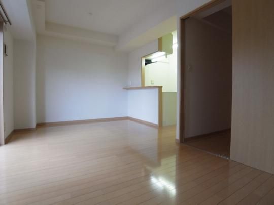 �y���̑��z�@���r���O