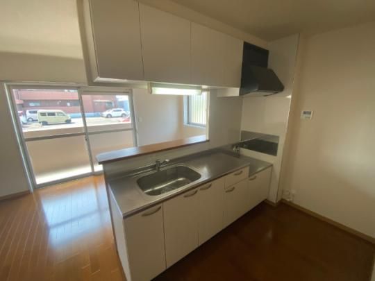 �y���̑��z�@�L�b�`��