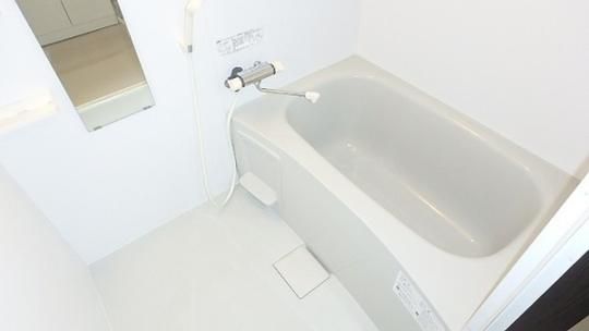 �y���̑��z�@�o�X�^�V�����[