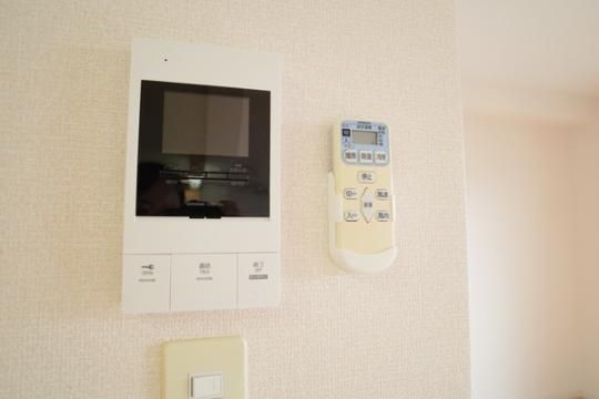 �y���̑��z�@�Z�L�����e�B