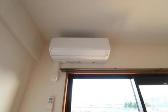 �y���̑��z�@302�@�G�A�R��