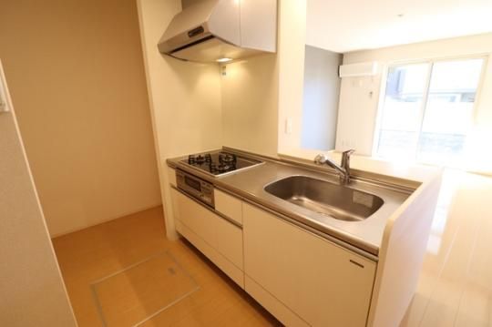 �y���̑��z�@101�L�b�`��