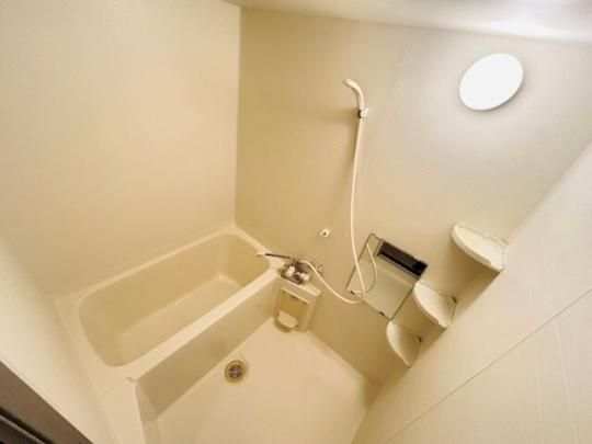 �y���̑��z�@�o�X�^�V�����[