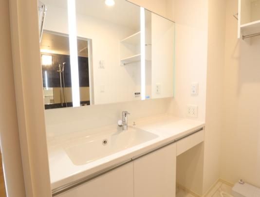 �y���̑��z�@�������ʉ��ϑ�@203