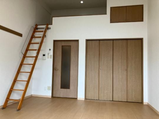 �y���̑��z�@���r���O