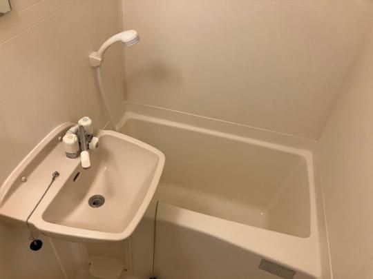 �y���̑��z�@�o�X�^�V�����[