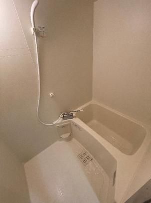 �y���̑��z�@�o�X�^�V�����[