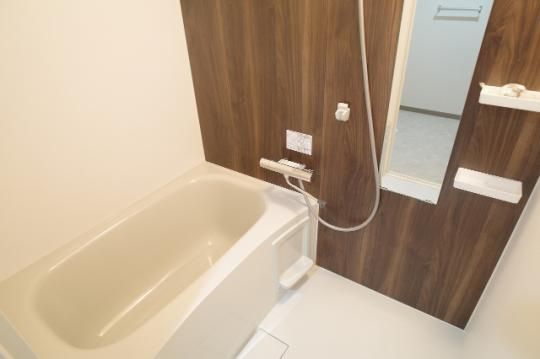 �y���̑��z�@�o�X�^�V�����[