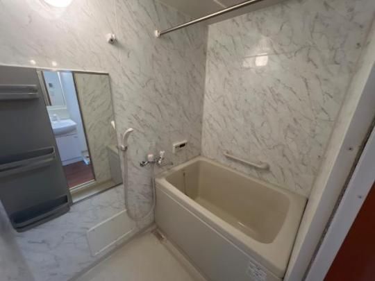 �y���̑��z�@�o�X