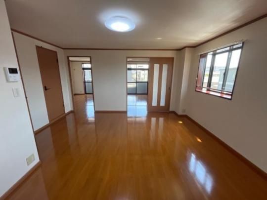 �y���̑��z�@���r���O