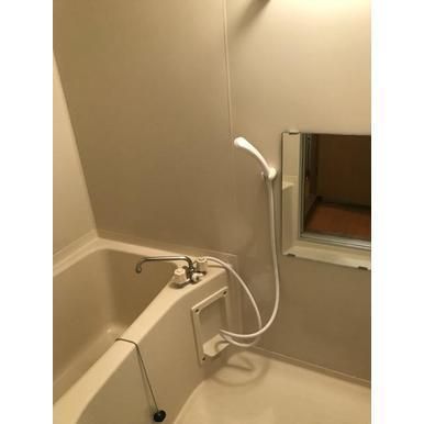 �y���̑��z�@�o�X�^�V�����[