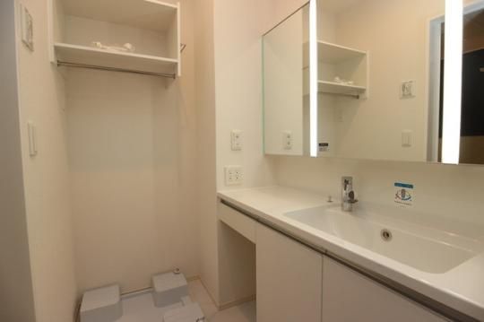 �y���̑��z�@102�@���ʏ�