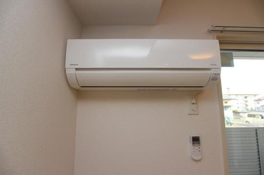 �y���̑��z�@102�@�G�A�R��