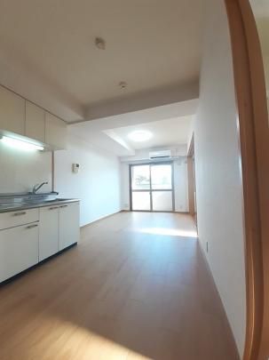 �y���̑��z�@���r���O