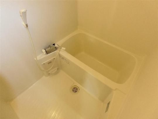 �y���̑��z�@�o�X�^�V�����[