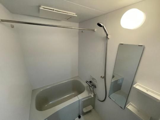 �y���̑��z�@�o�X�^�V�����[