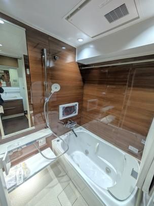 �y���̑��z�@�o�X�^�V�����[