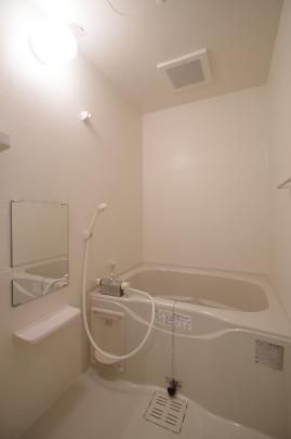 �y���̑��z�@�o�X�^�V�����[