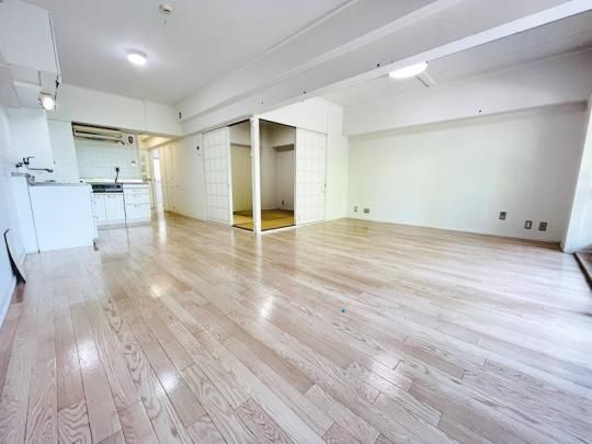 �y���̑��z�@���r���O