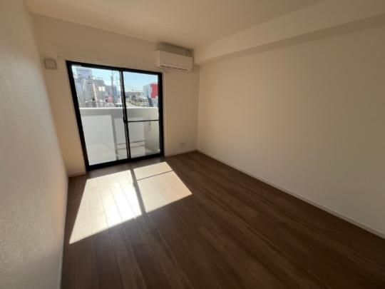 �y���̑��z�@���r���O